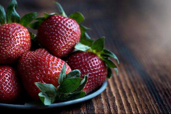 Extraction Process of Red Pigment Form Strawberry